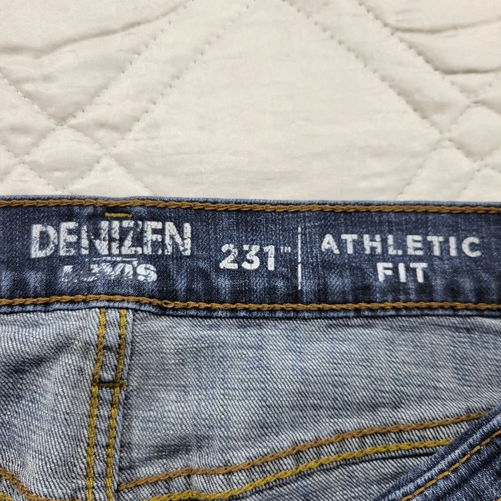 Denizen by Levis 231 Athletic Fit blue jeans size 30X32